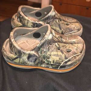 Real tree camo toddler crocs